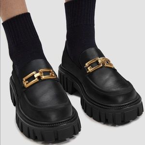 Lattelier Leather Loafers with Chain